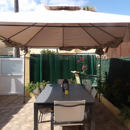 With Terrace Bbq Pool In * 马斯帕洛马斯